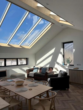 Coastal Retreat, Torquay - Anstey Cottage